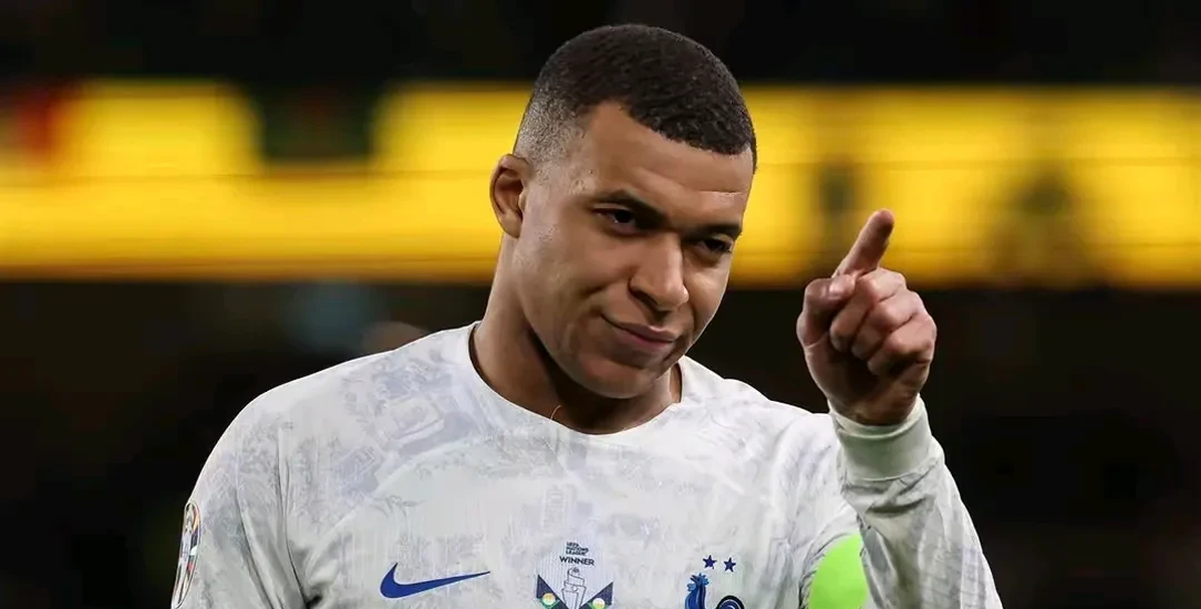 开云中国科技有限公司包含险胜引发热议！，姆巴佩在阿森纳比赛中比赛规则变更赢得满堂喝彩的词条