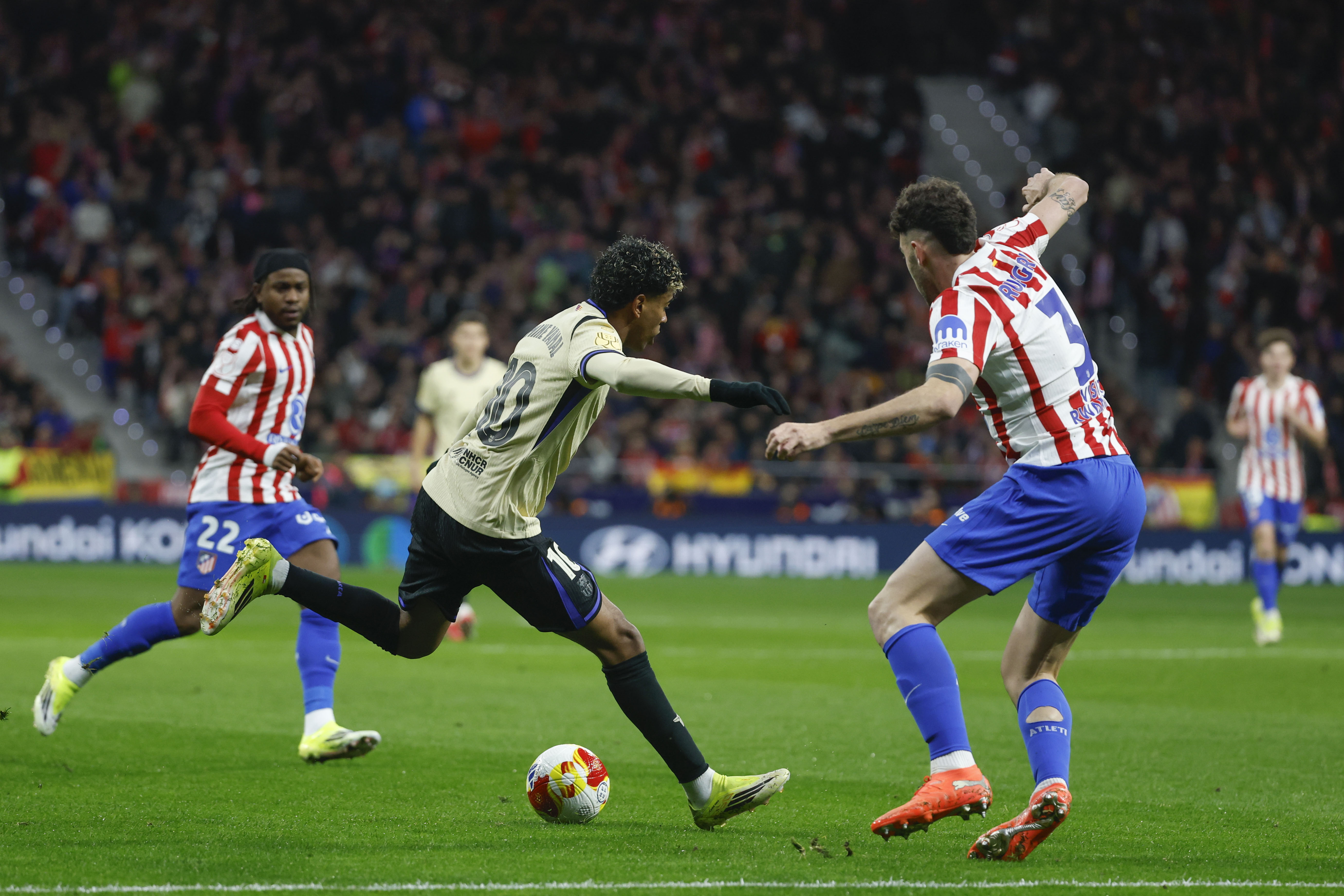 开云科技官方网站包含集结日葡萄牙体育备战国王杯马德里竞技今晨防线松动之后，里昂主帅复盘备战葡超的词条